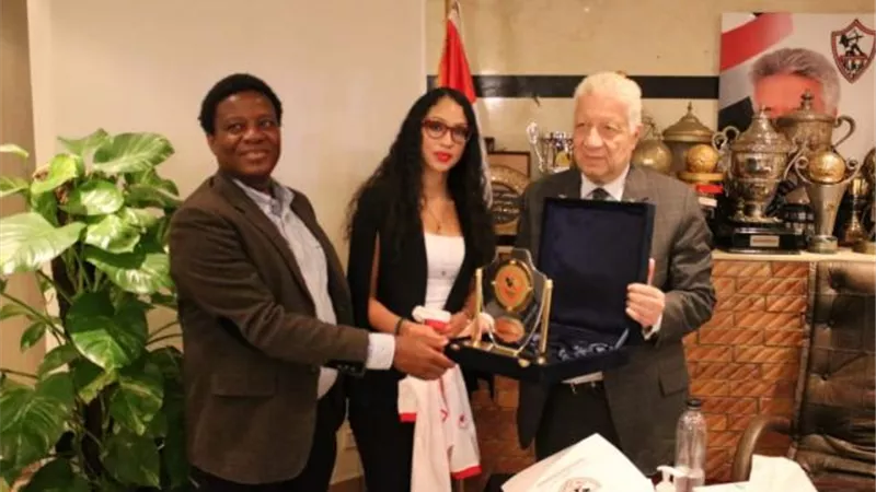 مرتضى منصور يستقبل وفدا من نادي سيمبا التنزاني بالزمالك