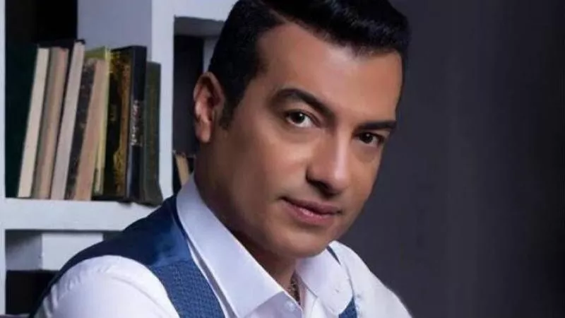 تطورات الحالة الصحية للفنان إيهاب توفيق