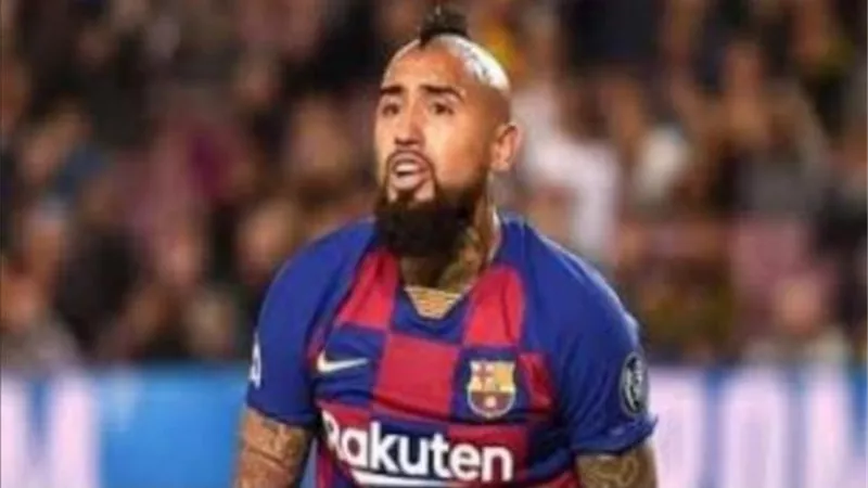 برشلونة يؤكد انتقال أرتورو فيدال إلى إنتر ميلان
