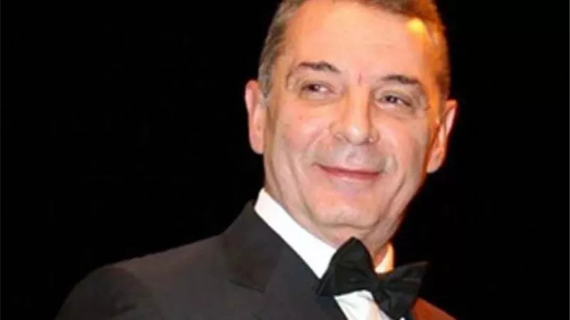 الموت يفجع الفنان محمود حميدة.. إليك التفاصيل