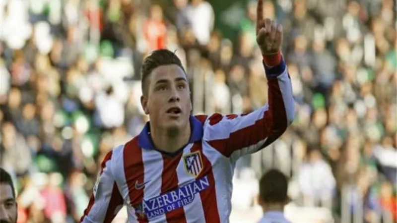 أتلتيكو مدريد يعلن إصابة خيمينز بفيروس كورونا