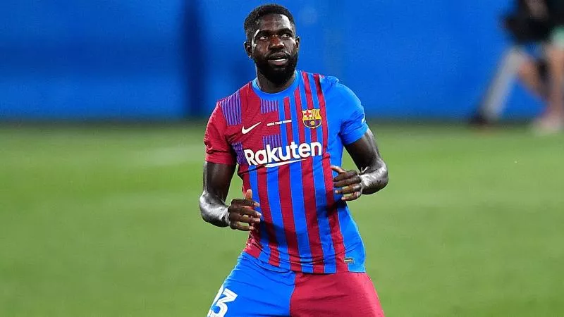 برشلونة يعلن إعارة أومتيتى إلى ليتشى الإيطالى