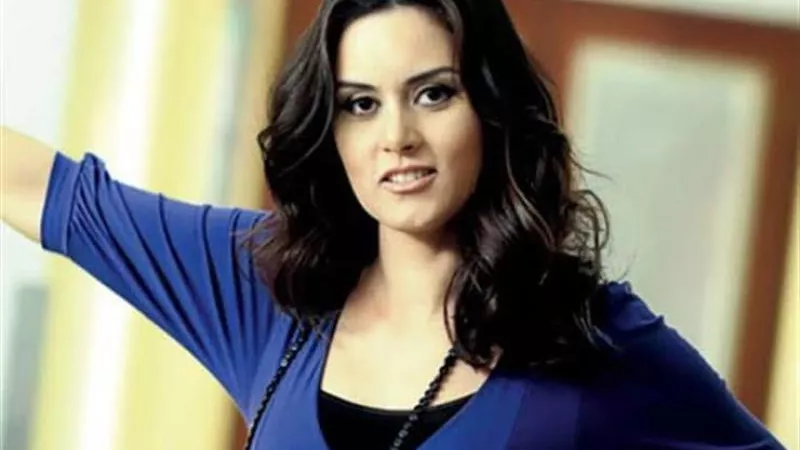 رشا مهدى بإطلالة مثيرة فى أحدث ظهور لها