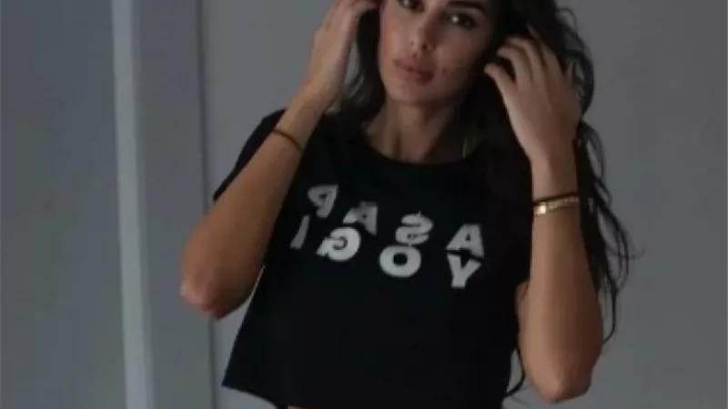 ياسمين صبرى تستعرض جمالها من ”الجيم”