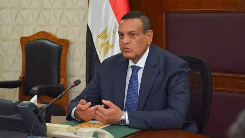 اللواء هشام آمنة: دورتين لرفع مهارات العاملين بصندوق التنمية المحلية و إعداد مدير تدريب محترف