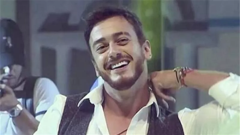 سعد لمجرد يكشف عن صورة جديدة من كواليس ”عدى الكلام”