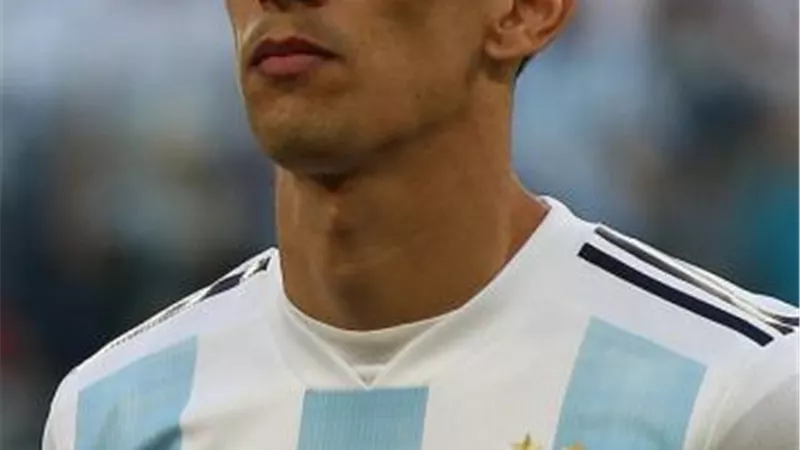 بعد استبعاده..دي ماريا يطالب باستبعاد ميسي من المنتخب الأرجنتيني