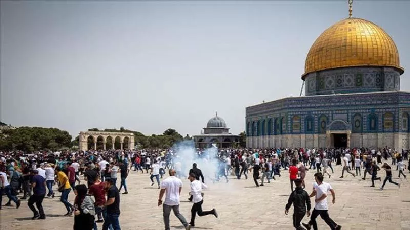 تحذير شديد اللهجة من مُفتي فلسطين بشأن اقتحامات المستوطنين لباحات المسجد الأقصى