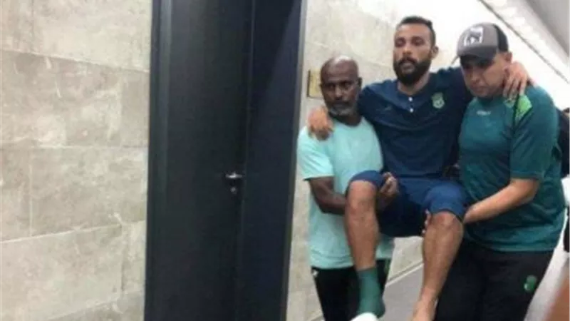 ”صباحى” الاتحاد يتعرض لإصابة وينقل الي المستشفي
