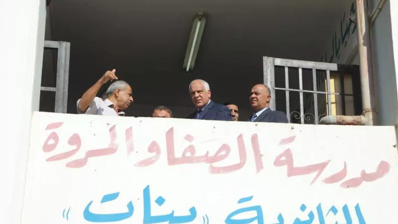 لسلامة الطلاب ومتابعة الحضور والغياب.. محافظ الجيزة يواصل جولاته الميدانية بالمدارس