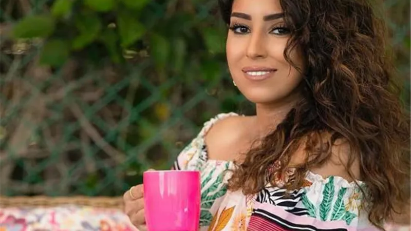 أيتن عامر ضيفة أمير كرارة في برنامج ”سهرانين”.. الليلة
