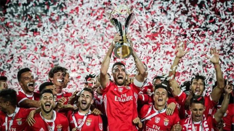 ”متصدر لا تكلمني”.. أكثر 5 فرق تحقيقاً لبطولة الدوري في أوروبا