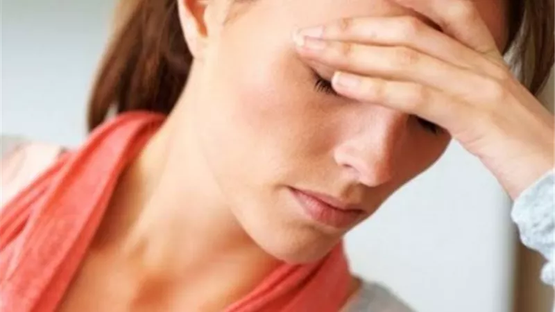 هذا هو الحل المثالي لعلاج الصداع.. تعرفي عليه