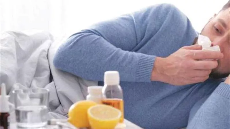 لا تقلق.. دليلك للتفرقة بين  نزلة البرد  و فيروس كورونا