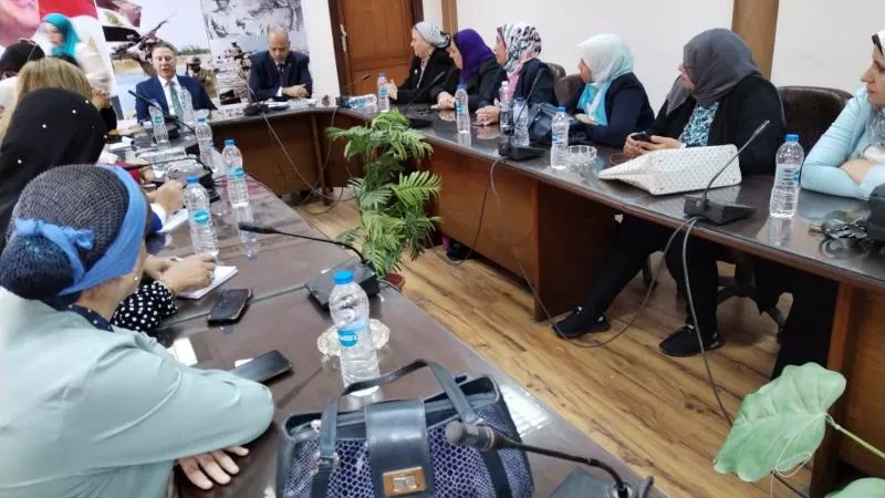 دعوات مشبوهة وعلاوة غلاء المعيشة.. أول اجتماع لعمال مصر بممثلات المرأة العاملة
