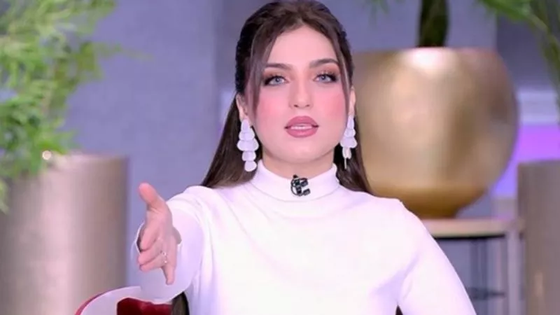 ياسمين عز تدافع عن شيرين عبد الوهاب بعد عودتها لطليقها حسام حبيب