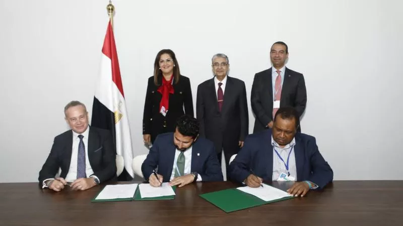 أكوا باور وصندوق مصر السيادي يوقعان مذكرة تفاهم لتدشين مشروعات رياح بقدرة 1.1 جيجاوات بخليج السويس