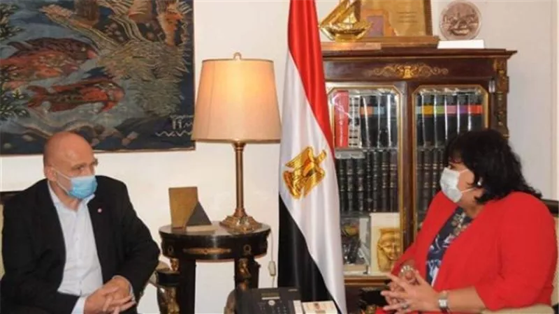 وزيرة الثقافة تبحث مع سفير فرنسا سبل دعم التعاون بين البلدين