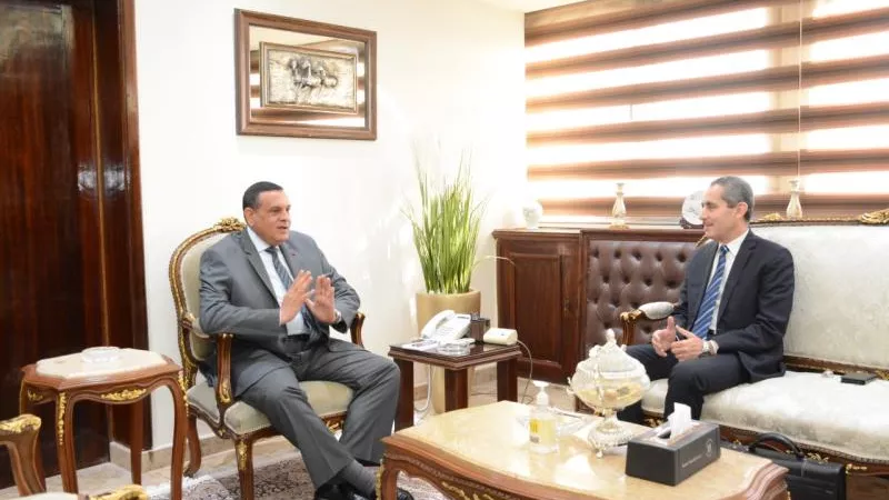 وزير التنمية المحلية يُتابع مع محافظ الغربية الموقف التنفيذي لمشروعات المباردة الرئاسية ”حياة كريمة”