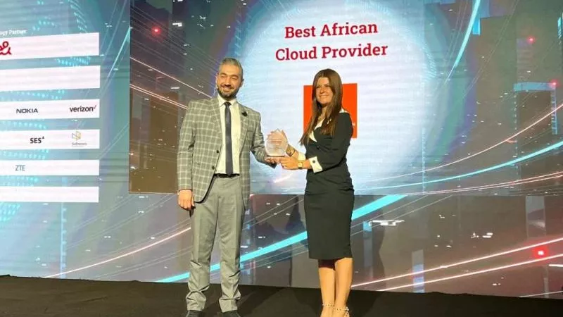 اورنچ مصر تتسلم جائزة أفضل مزود إقليمي لخدمات الحوسبة السحابية من Telecom Review