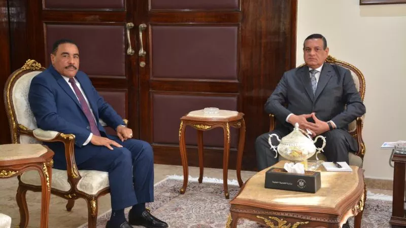 تفاصيل لقاء وزير التنمية المحلية ومحافظ مطروح