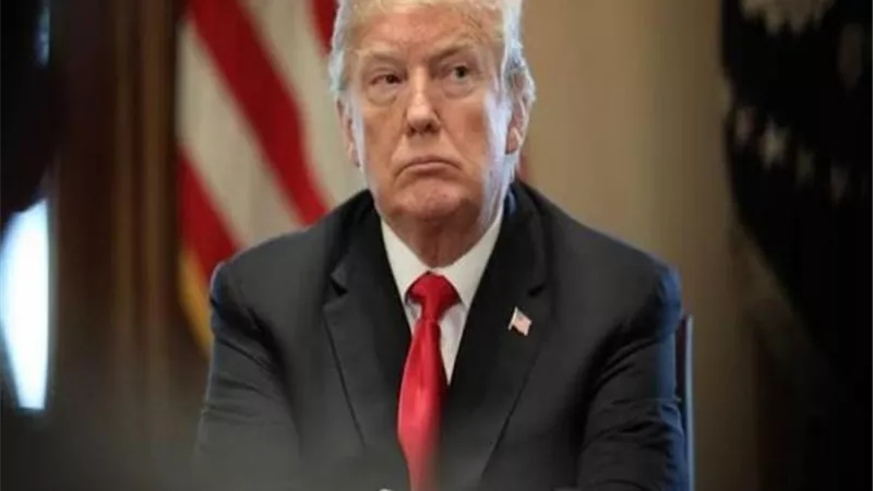 كيف أثرت إصابة الرئيس الأمريكى بكورونا على الأسواق العالمية ؟ إليك الاجابة