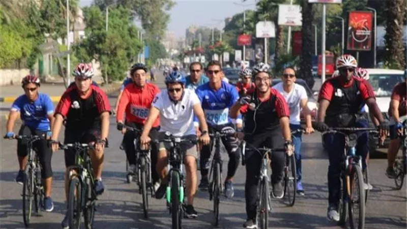 صبحي يقود ماراثون للدراجات احتفالا بنصر أكتوبر