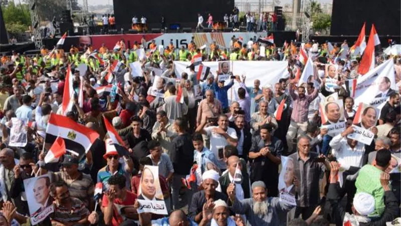 إقبال كبير على المنصة للاحتفال بذكرى نصر أكتوبر