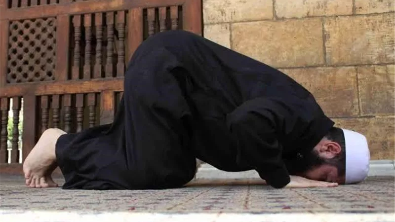 تعرف على حكم الصلاة في الأوقات المكروهه