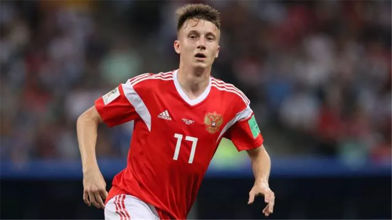 تشكيل روسيا أمام فنلندا في يورو 2020.. جولوفين يقود الهجوم