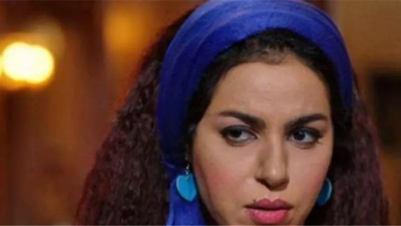 نسرين أمين تلفت الأنظار بجلسة تصوير جديدة