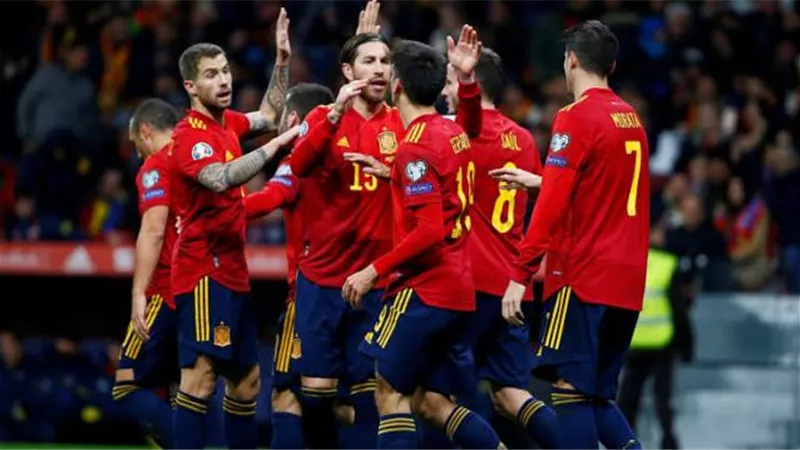إسبانيا تواجه بولندا في يورو 2020.. اليوم