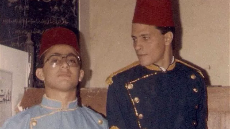 ذكريات جميلة.. أحمد السقا وعمرو عبد الجليل في صورة نادرة قبل الشهرة