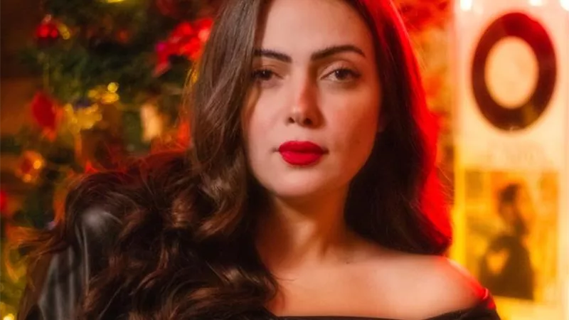 وئام مجدي تنضم لأسرة ”عملة نادرة” مع نيللي كريم