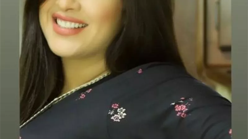 ياسمين عبد العزيز تواصل تصوير دورها في مسلسل ”ضرب نار”