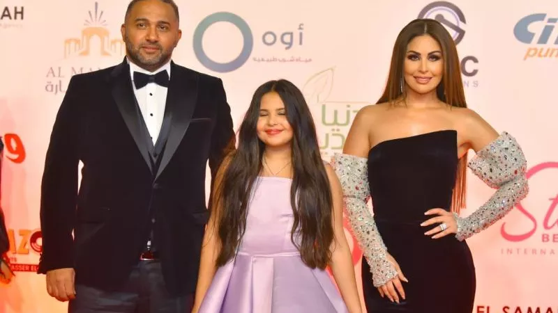 مي سليم تهنئ رؤوف عبد العزيز بحصوله على جائزة الأفضل