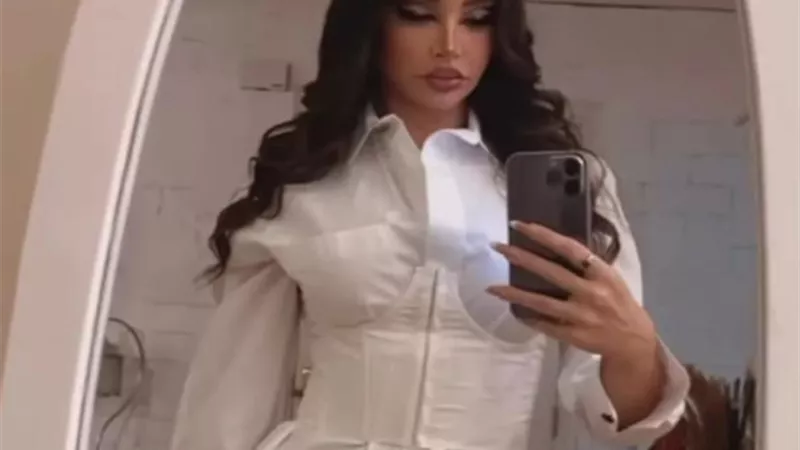 جوهرة تستعرض جمالها في أحدث ظهور لها