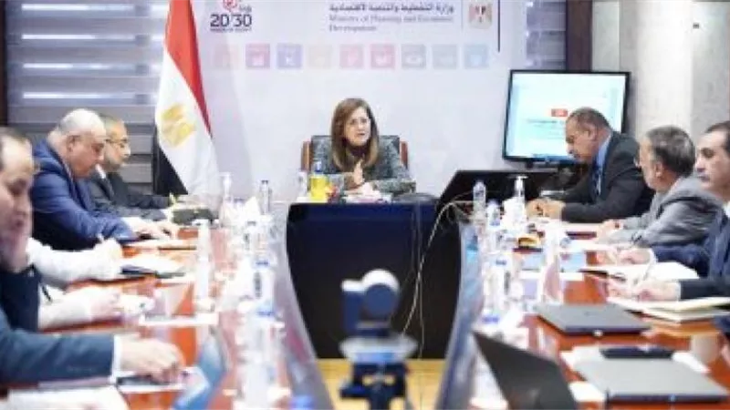 وزيرة التخطيط تعقد اجتماعًا لوضع ملامح خطة 23/2024