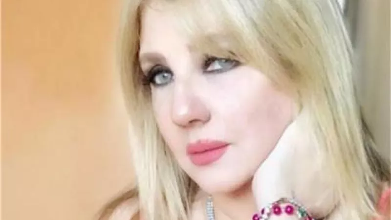 ندى بسيوني تخطف أنظار جمهورها بعد ظهورها تحمل ”أفعى”