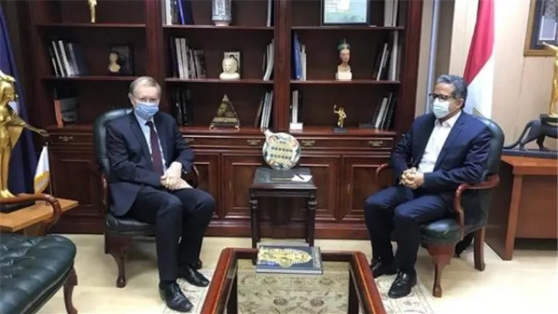 وزير السياحة يبحث مع سفير الاتحاد الأوروبي تعزيز التعاون فى العمل الأثرى والسياحى