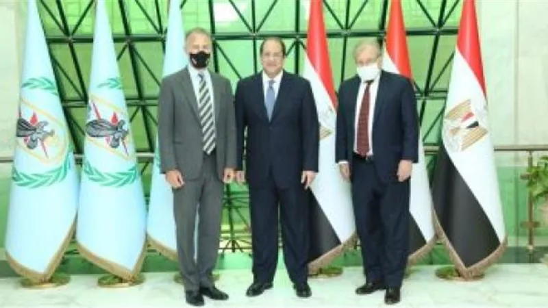 رئيس المخابرات يبحث مع سفيرى الولايات المتحدة فى القاهرة وليبيا تطورات الأزمة الليبية