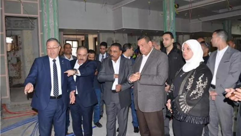 وزير التنمية المحلية يتفقد أعمال إنشاء مركز للشبكة الوطنية للطوارئ والسلامة