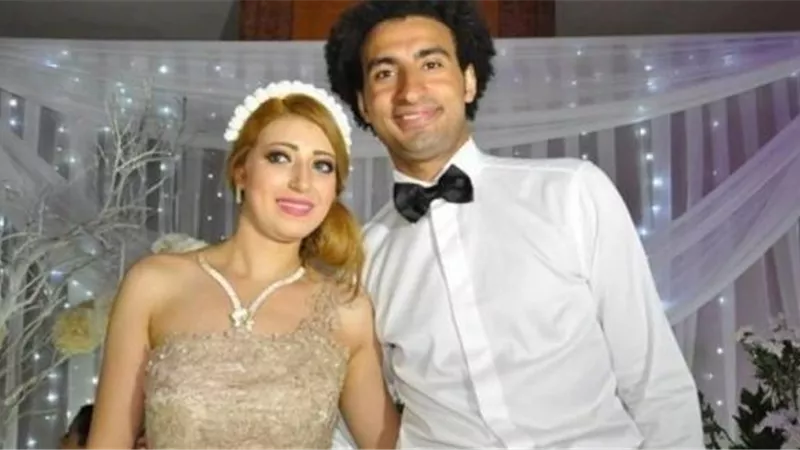 بـ كاش مايوه.. زوجة علي ربيع بإطلالة جذابة على شاطىء البحر