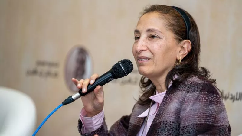 معرض الكتاب يستضيف رئيس جامعة مصر للمعلوماتية.. و”بهجت”: التحول الرقمي لا يعني الإستغناء عن الإنسان