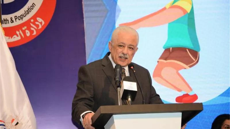 «شوقي»: حان الوقت لتقدير المعلم المصرى