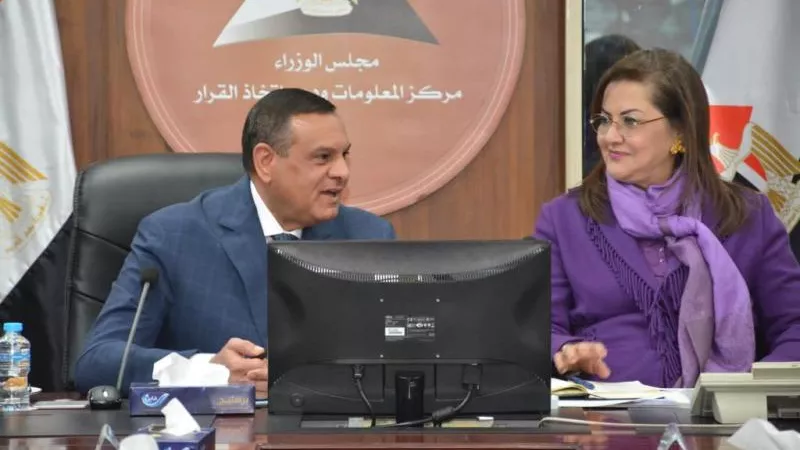 ”السعيد وآمنة” يترأسان اجتماع لجنة تسيير برنامج التنمية المحلية بصعيد مصر