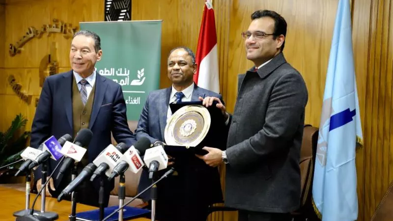 بالصور..المركز القومي للبحوث يوقع بروتوكول تعاون مع بنك الطعام المصري لدعم صغار المزارعين