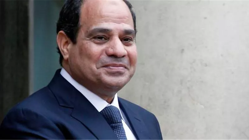 الجامعة العربية تسلم الرئيس السيسي درع العمل التنموى العربى 2020