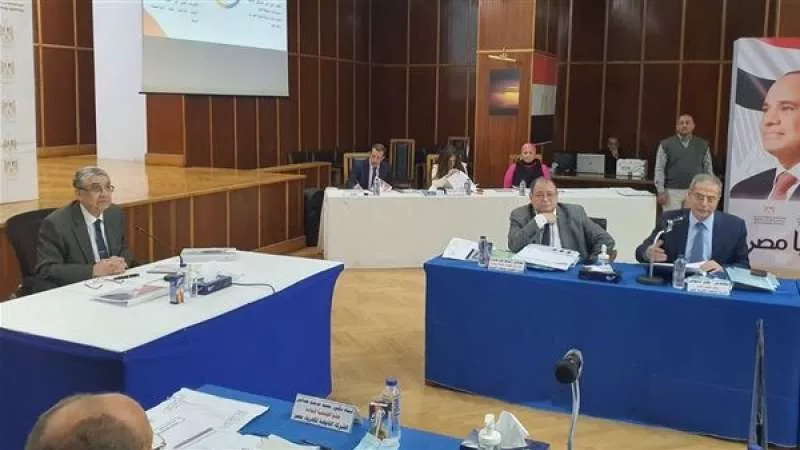وزير الكهرباء يترأس اجتماع الجمعية العامة العادية للشركة القابضة لكهرباء مصر