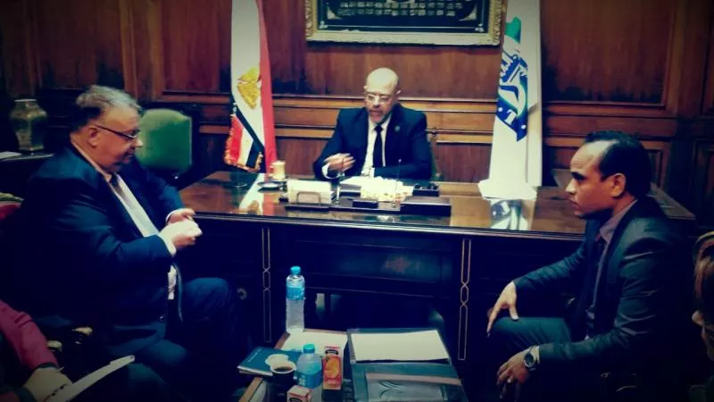 صور.. كواليس لقاء رئيس اتحاد العمال بوفد منظمة العمل الدولية بالقاهرة